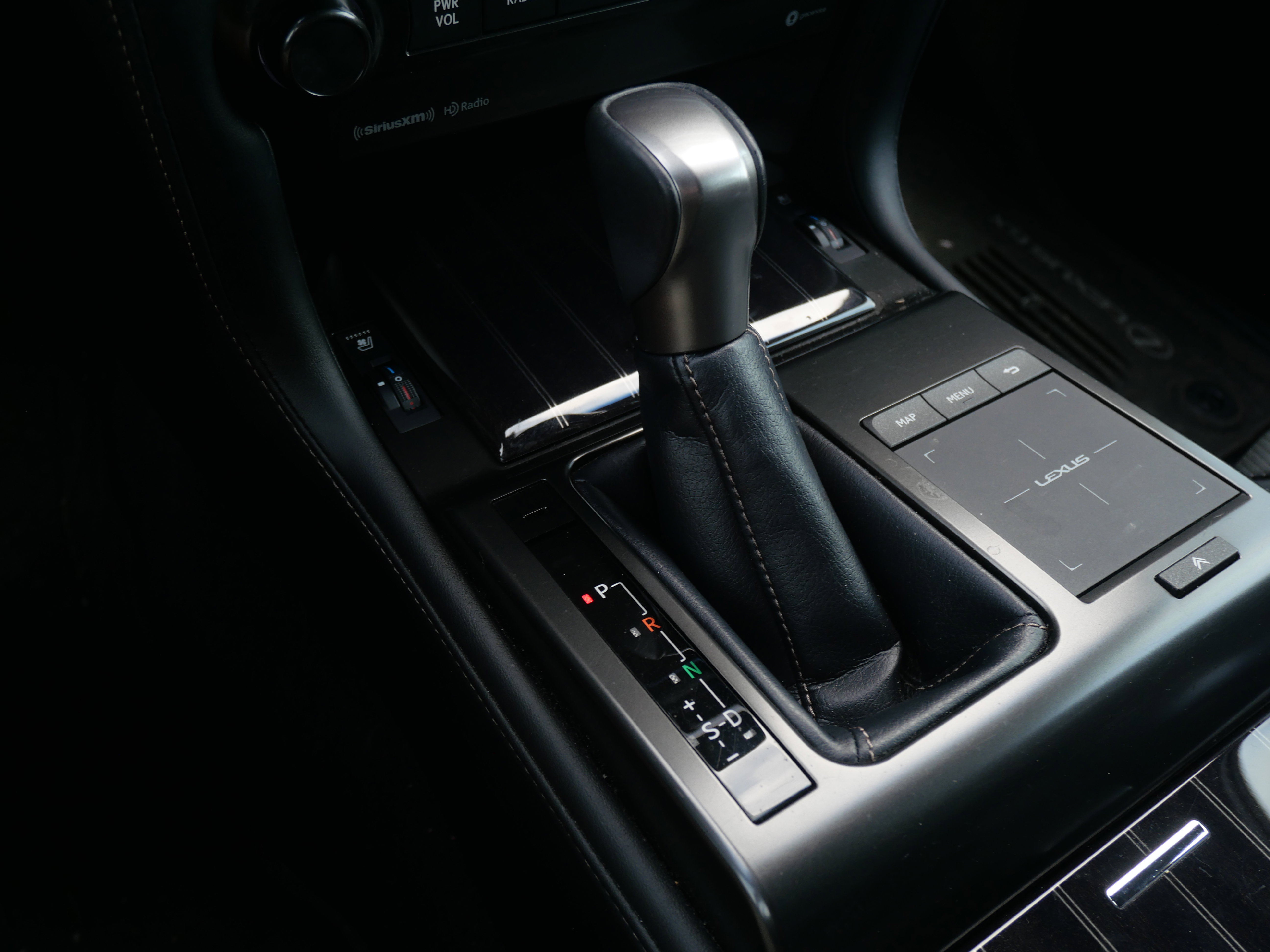 Used 2022 Lexus GX 460 Premium w/ Premium Package image 21