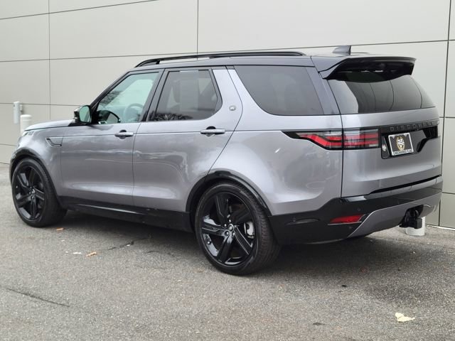 Used 2025 Land Rover Discovery Dynamic SE image 3