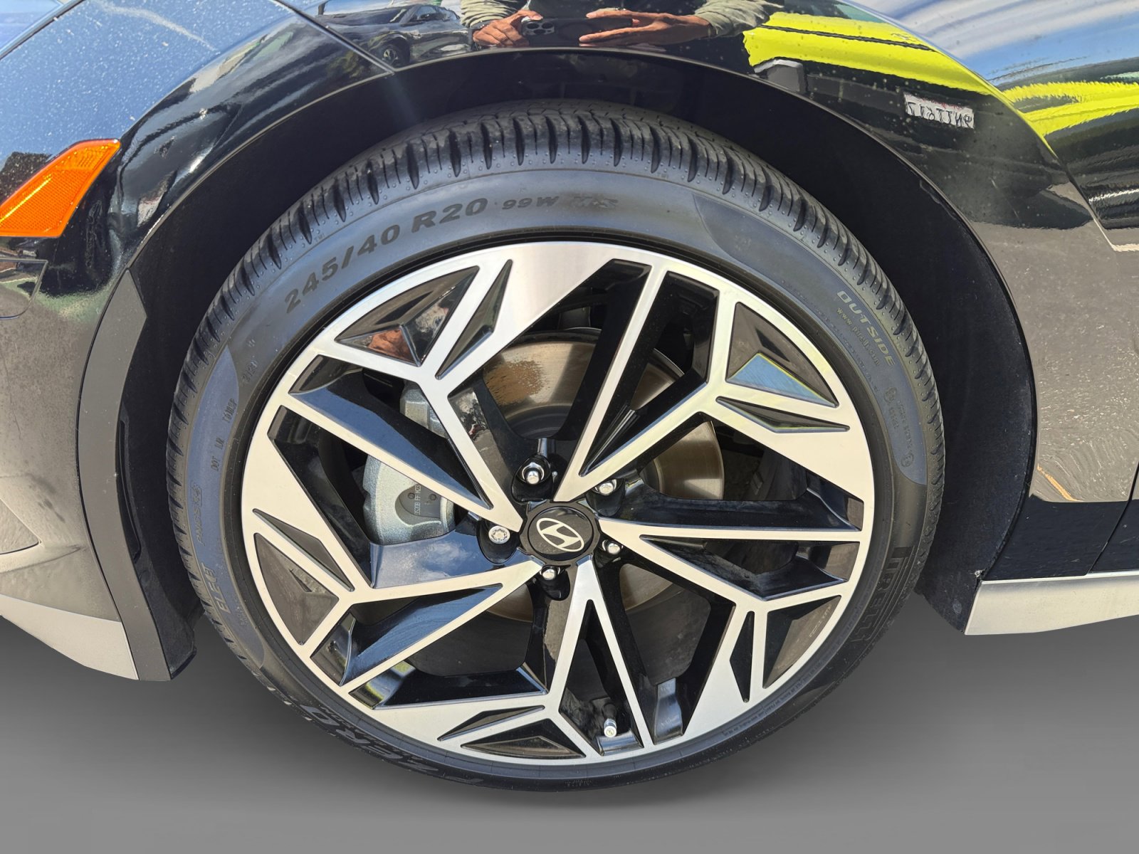 Used 2024 Hyundai Ioniq 6 Limited image 9