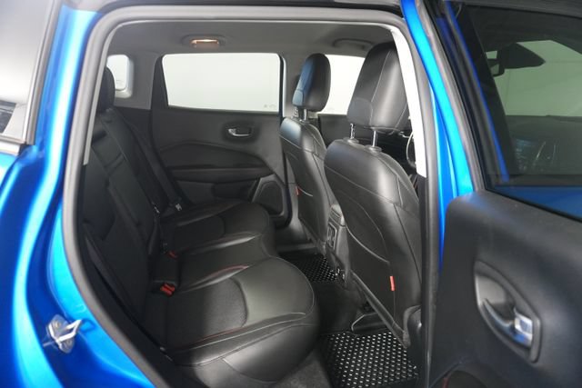 Used 2020 Jeep Compass Trailhawk w/ Cold Weather Group AWD/4WD image 26