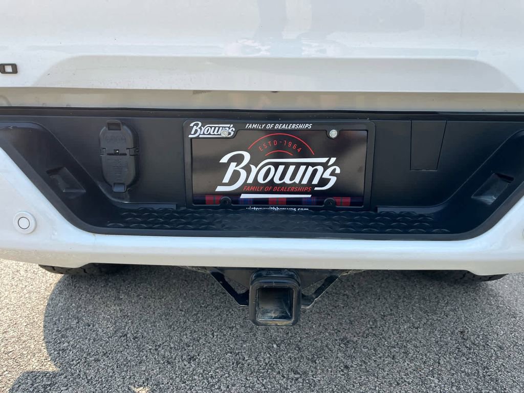 Used 2024 Chevrolet Colorado LT w/ LT Convenience Package III image 11