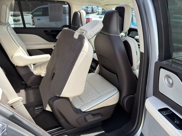 Used 2020 Lincoln Aviator Black Label w/ Dynamic Handling Package image 12