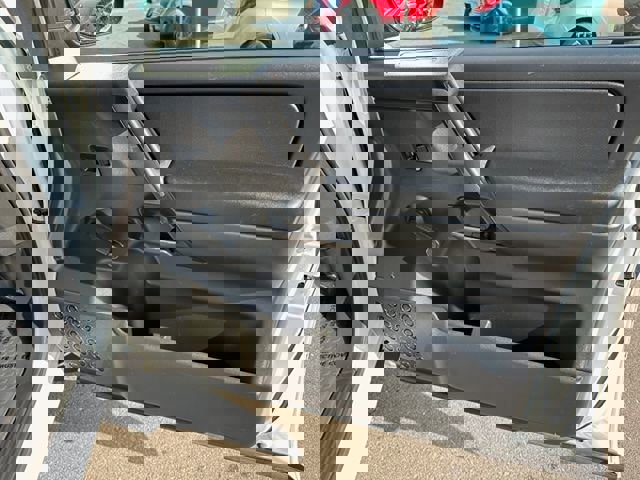 Used 2014 Nissan Titan S w/ Tow Package image 12