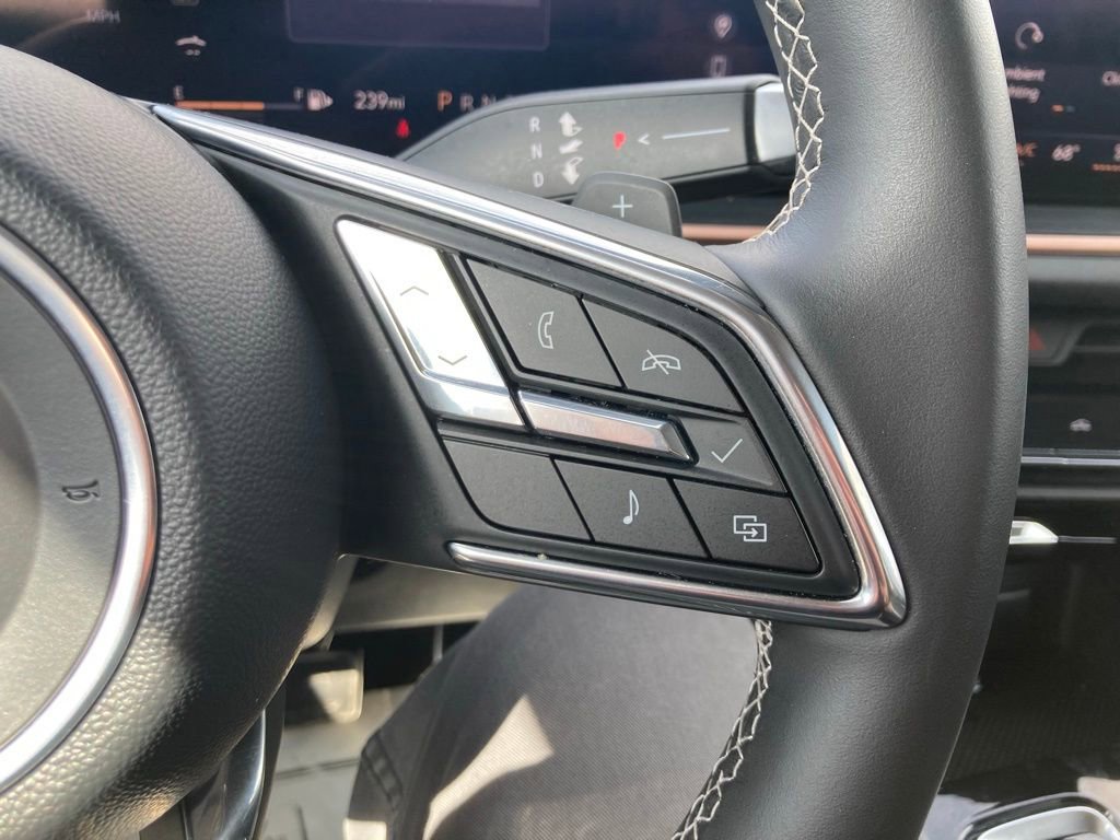 Used 2025 Buick Envision Sport Touring image 12