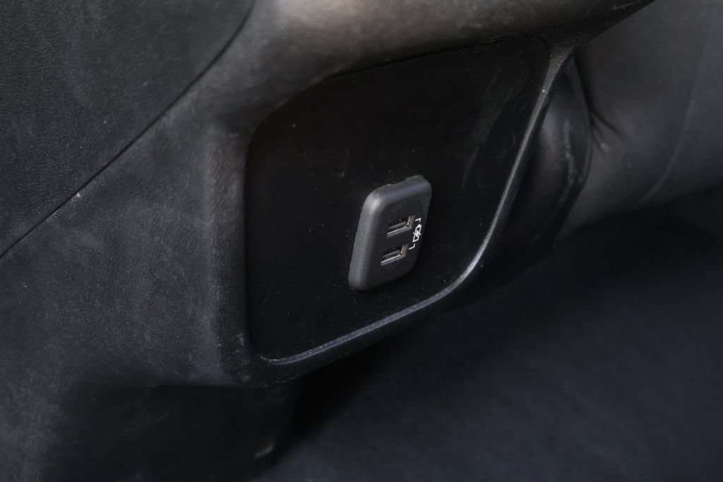 Used 2020 Chevrolet Equinox LT FWD image 36
