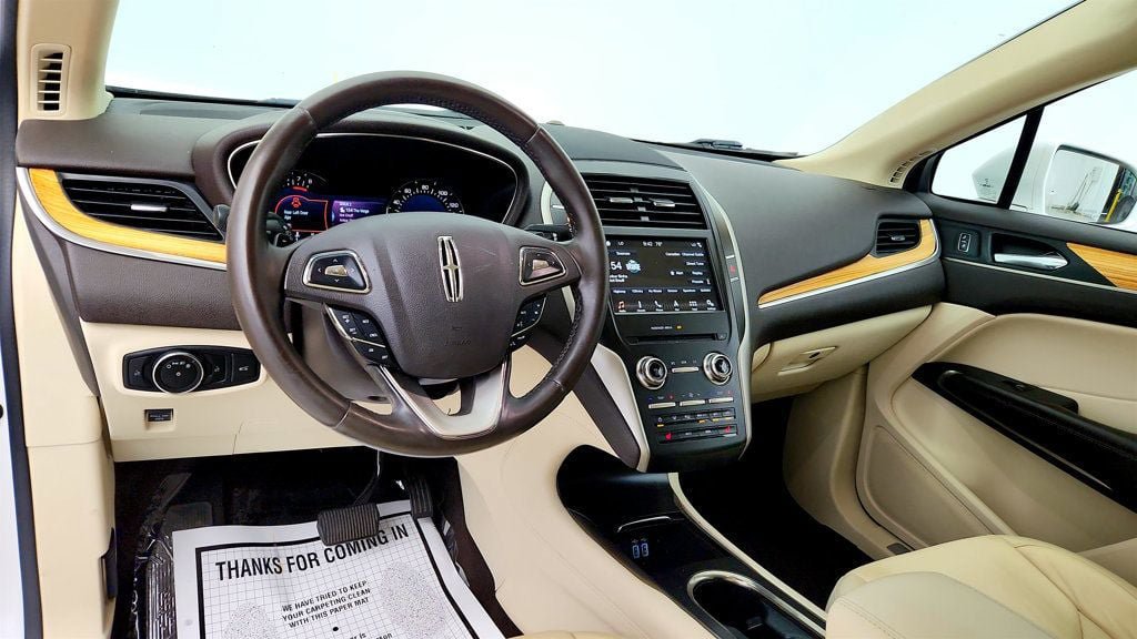 Used 2016 Lincoln MKC Select w/ Select Plus Package AWD/4WD image 12