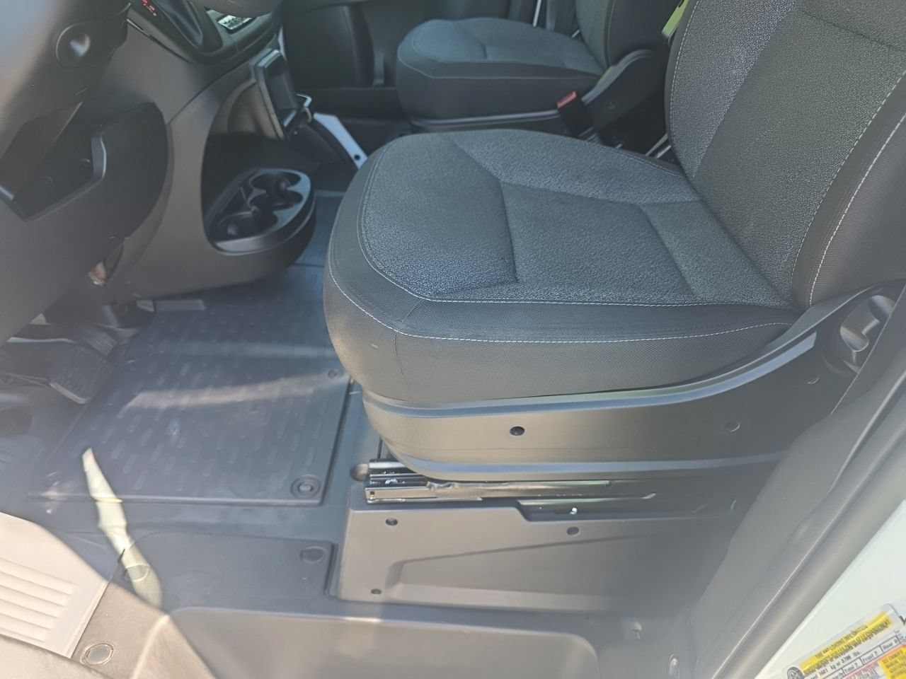 Used 2025 RAM ProMaster 2500 w/ U-Haul Equipment Group FWD image 16