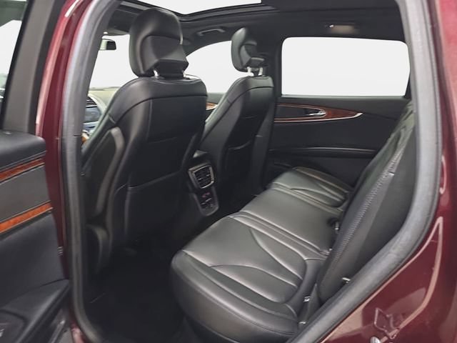 Used 2018 Lincoln MKX Select w/ Select Plus Package AWD/4WD image 12