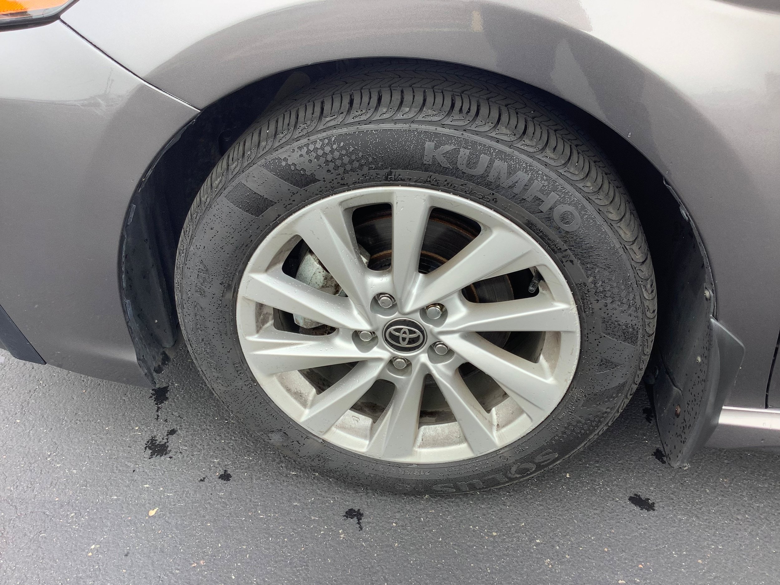 Used 2023 Toyota Camry SE FWD image 4