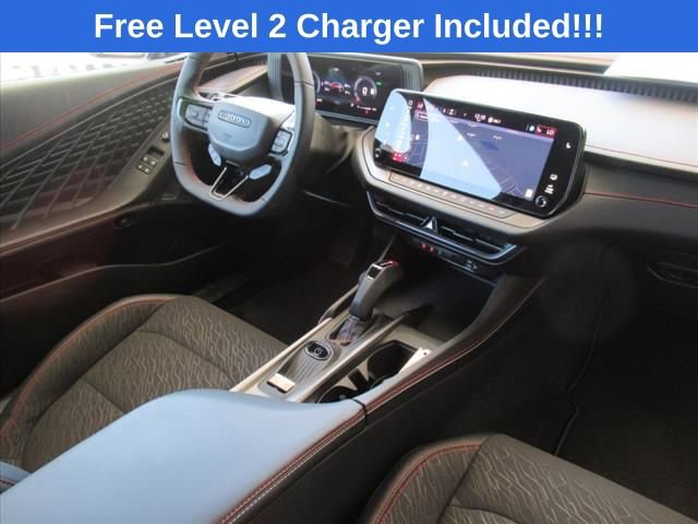 Used 2025 Dodge Charger R/T w/ Quick Order Package 25M R/T image 12