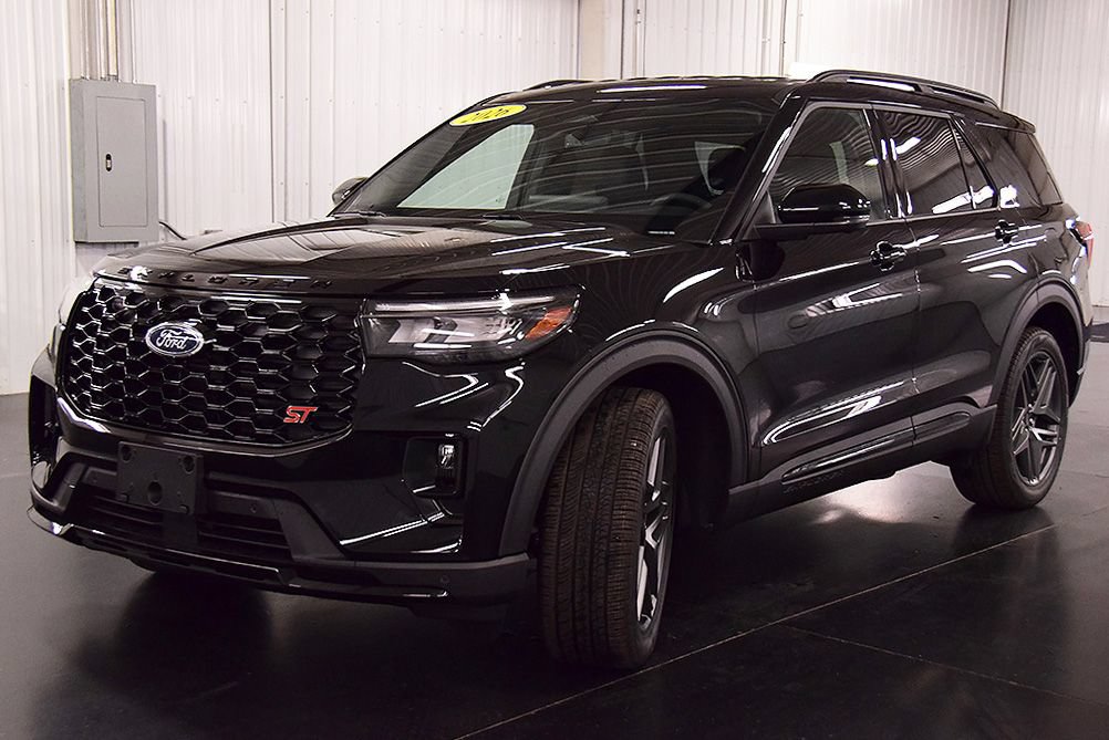New 2026 Ford Explorer ST AWD/4WD image 3