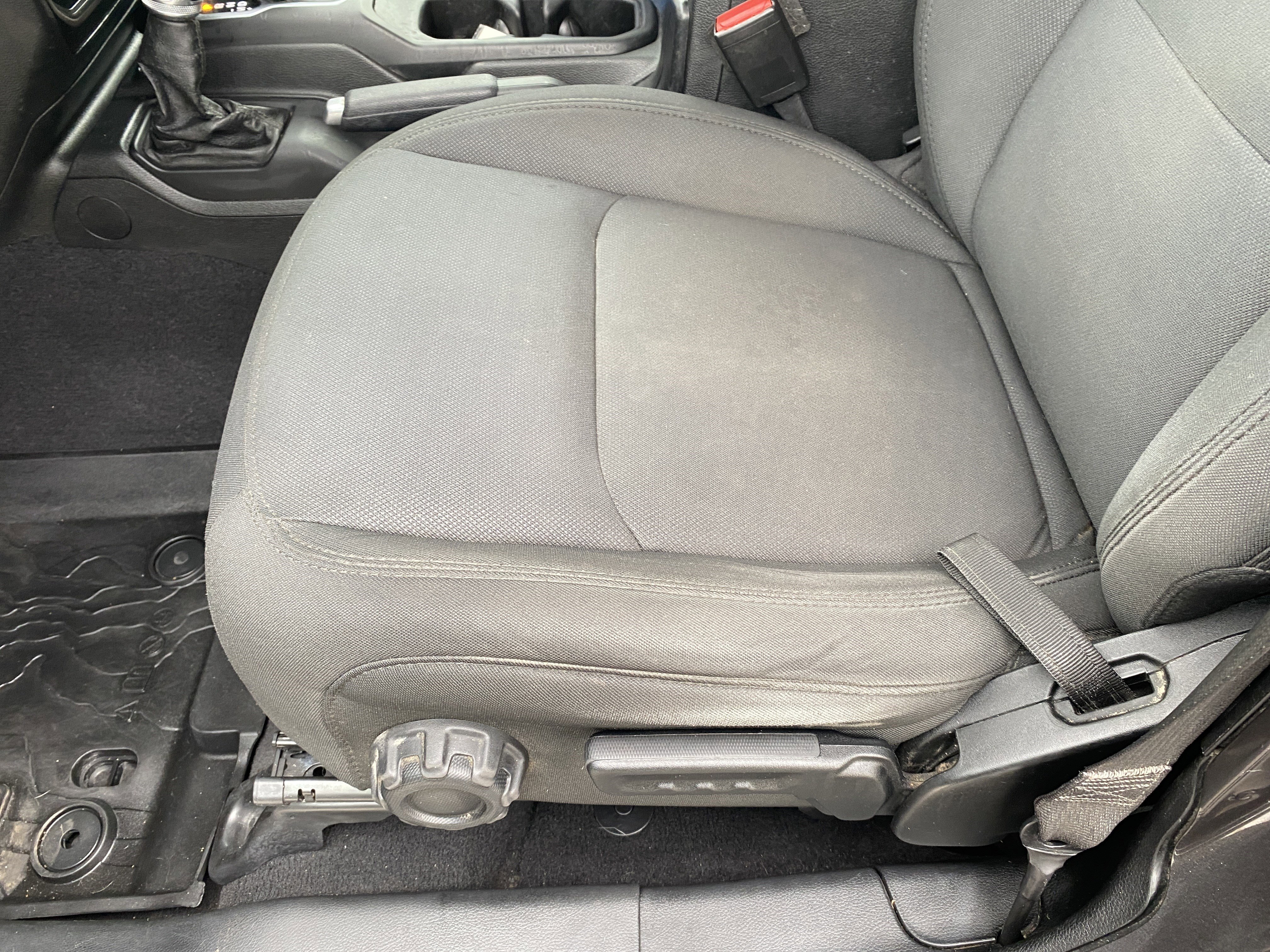 Used 2021 Jeep Gladiator Willys image 15