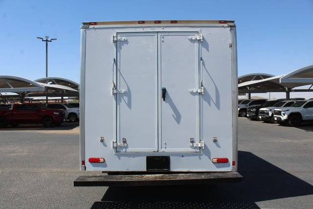 Used 2017 Chevrolet Express 3500 RWD image 4