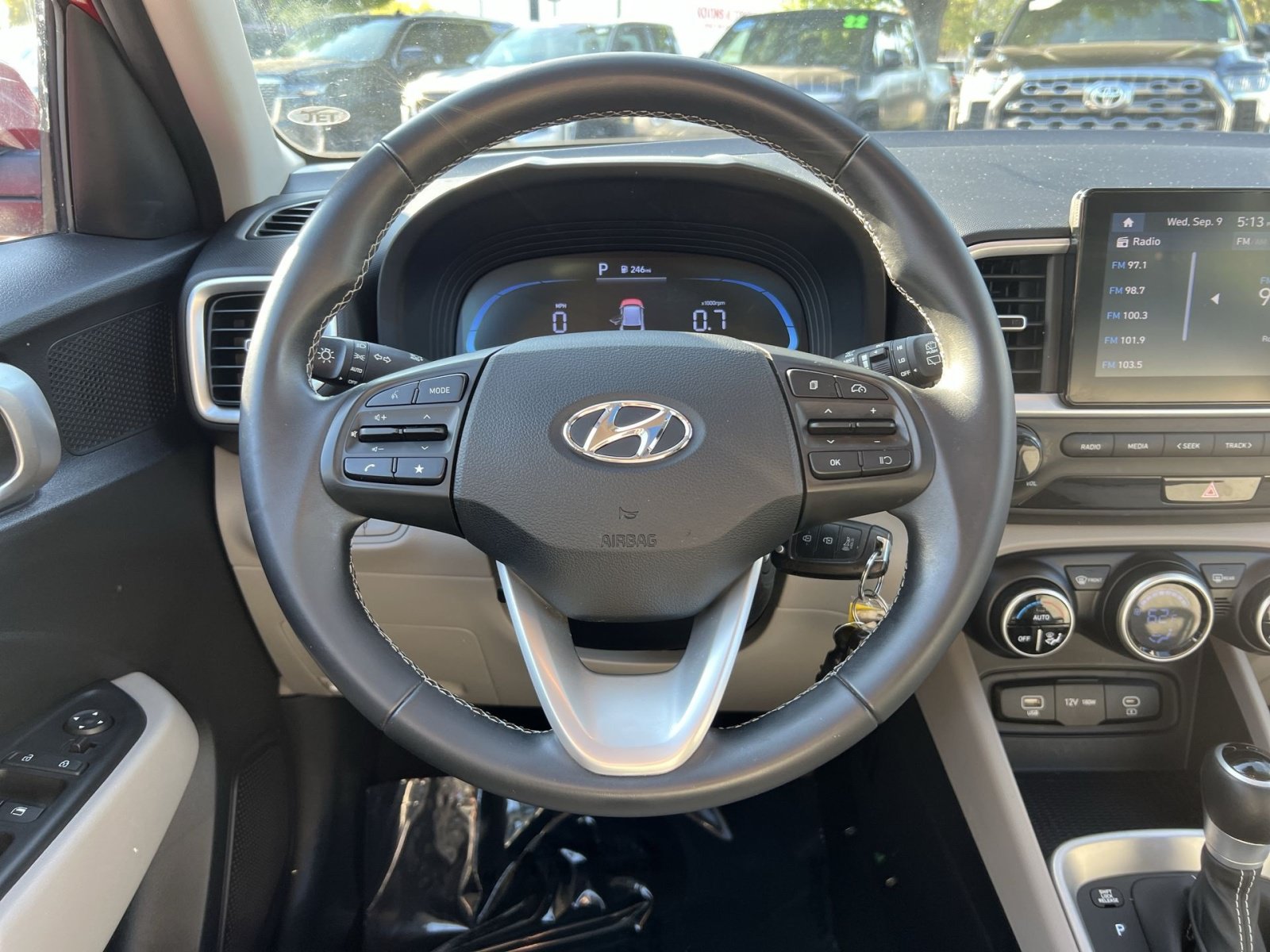 Used 2023 Hyundai Venue SEL w/ Cargo Package FWD image 15
