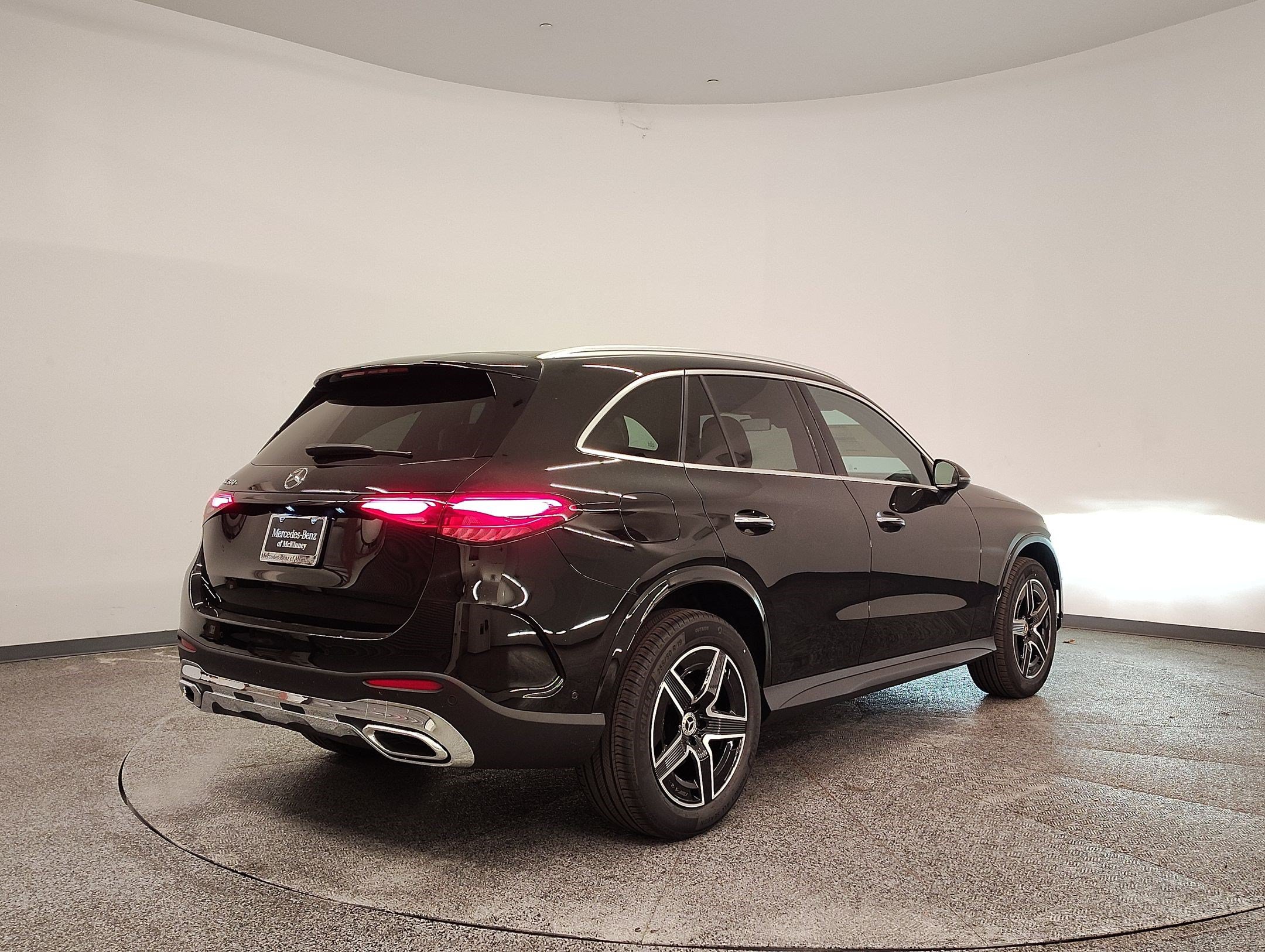 Used 2026 Mercedes-Benz GLC 300 image 8