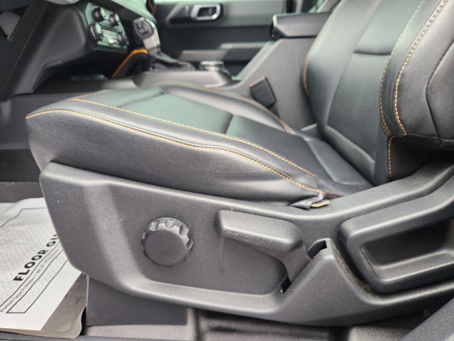 Used 2023 Ford Bronco Badlands image 33