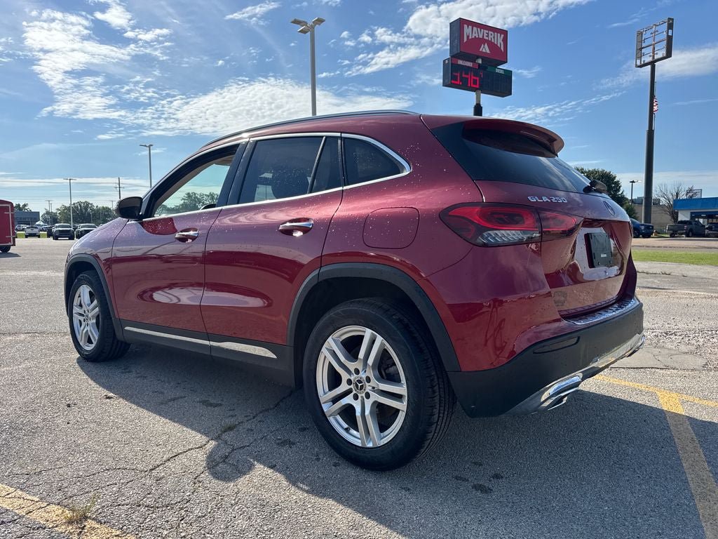 Used 2021 Mercedes-Benz GLA 250 4MATIC image 4