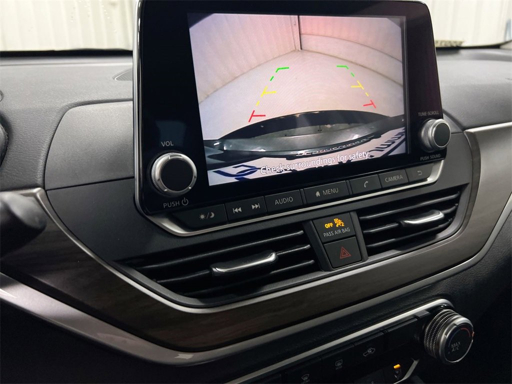 Used 2023 Nissan Altima 2.5 SV image 14