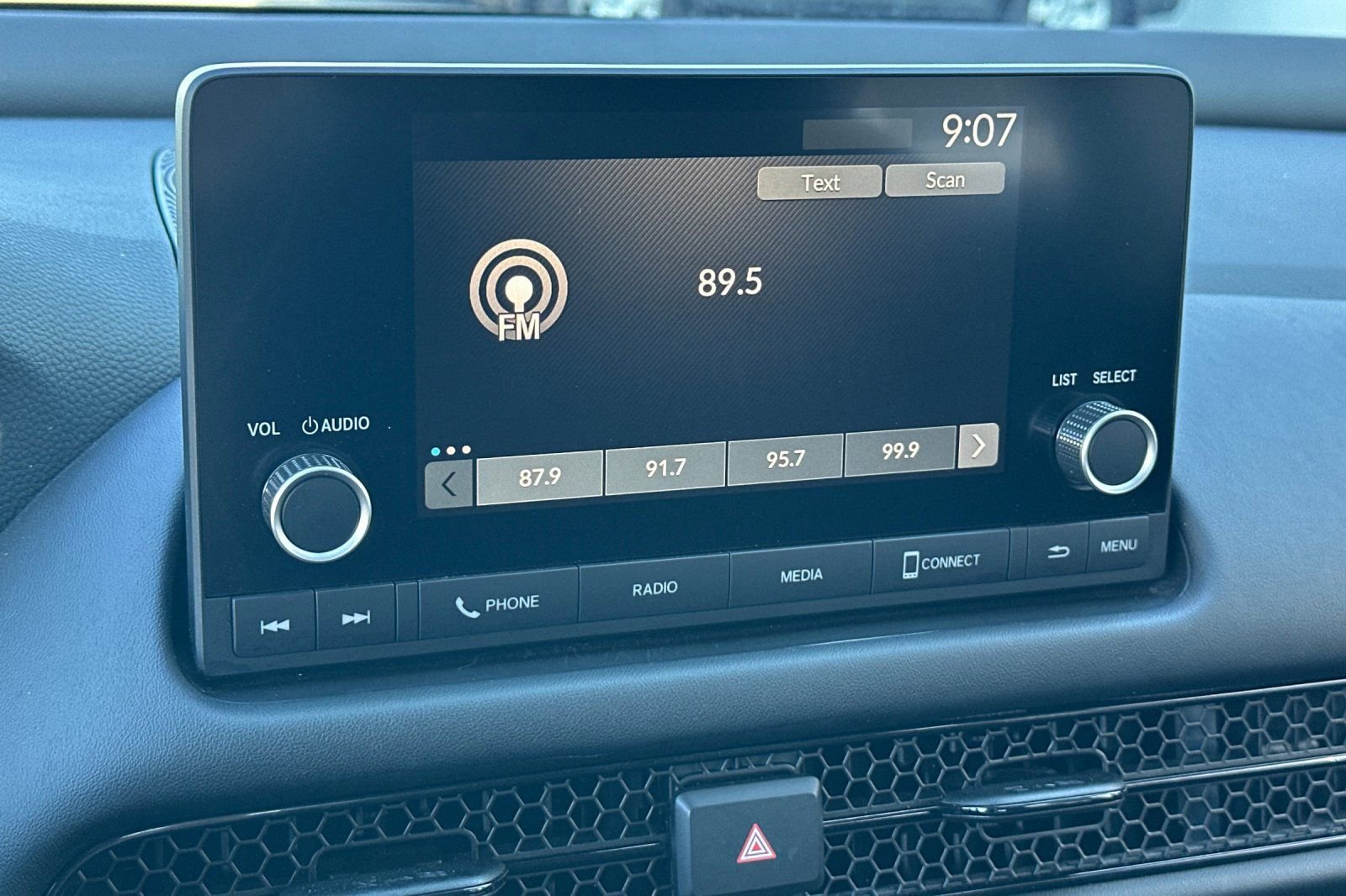 Certified 2024 Honda HR-V LX image 21