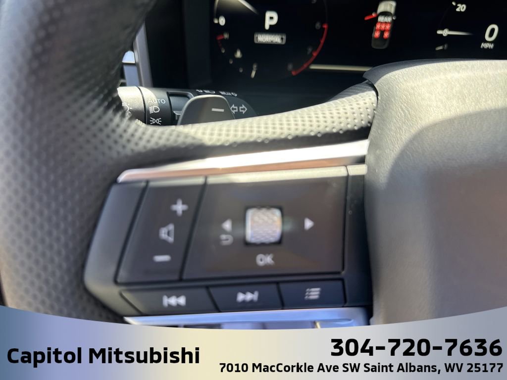 New 2025 Mitsubishi Outlander SEL image 21