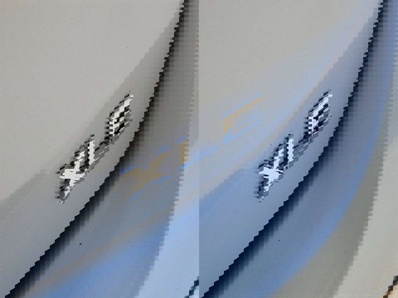 Used 2024 Toyota Highlander LE image 7