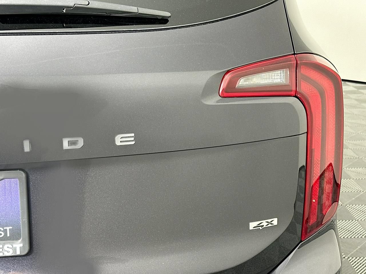 Used 2025 Kia Telluride S AWD/4WD image 25