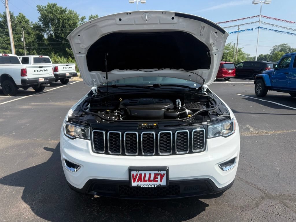 Certified 2022 Jeep Grand Cherokee Laredo E AWD/4WD image 53