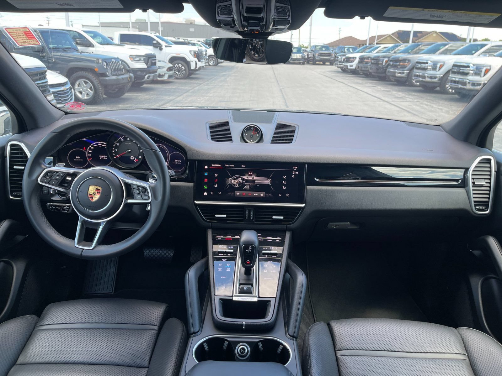 Used 2023 Porsche Cayenne AWD/4WD image 15