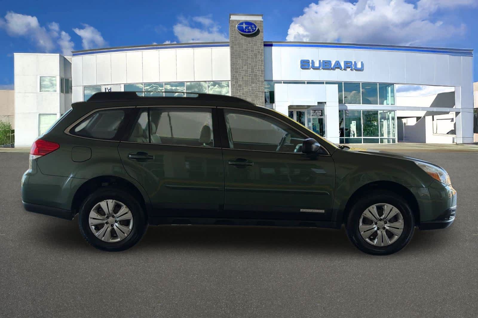 Used 2011 Subaru Outback 2.5i AWD/4WD image 6