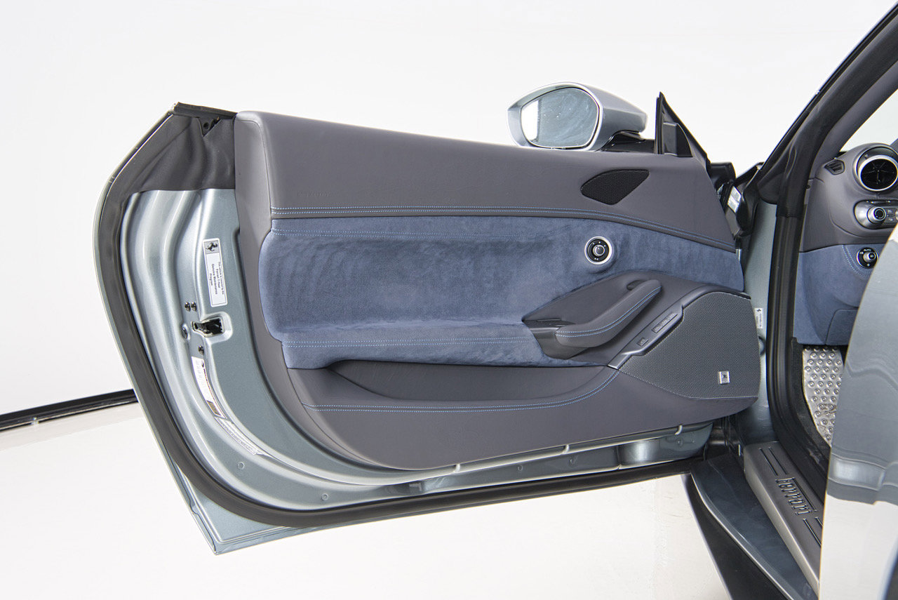 Certified 2019 Ferrari Portofino image 20