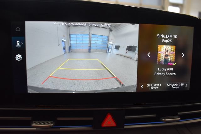 Used 2025 Hyundai Elantra SEL FWD image 8
