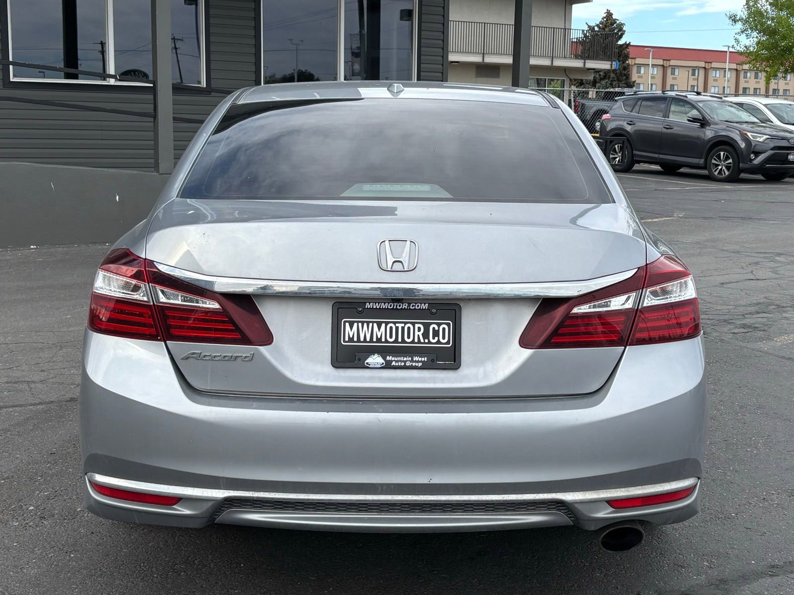 Used 2017 Honda Accord EX-L image 4