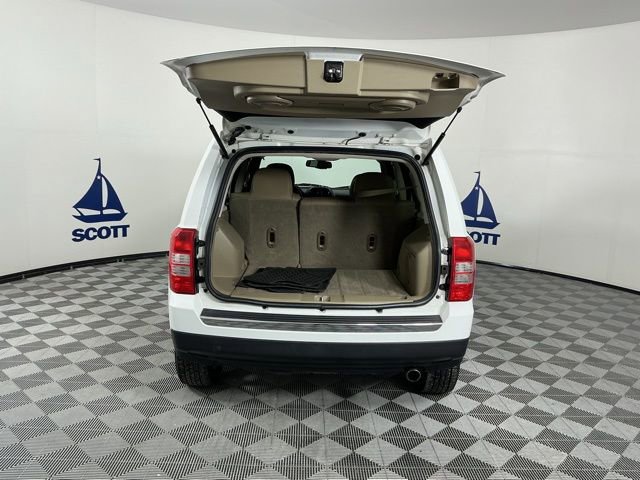 Used 2015 Jeep Patriot Limited w/ Sun/Sound Group image 22