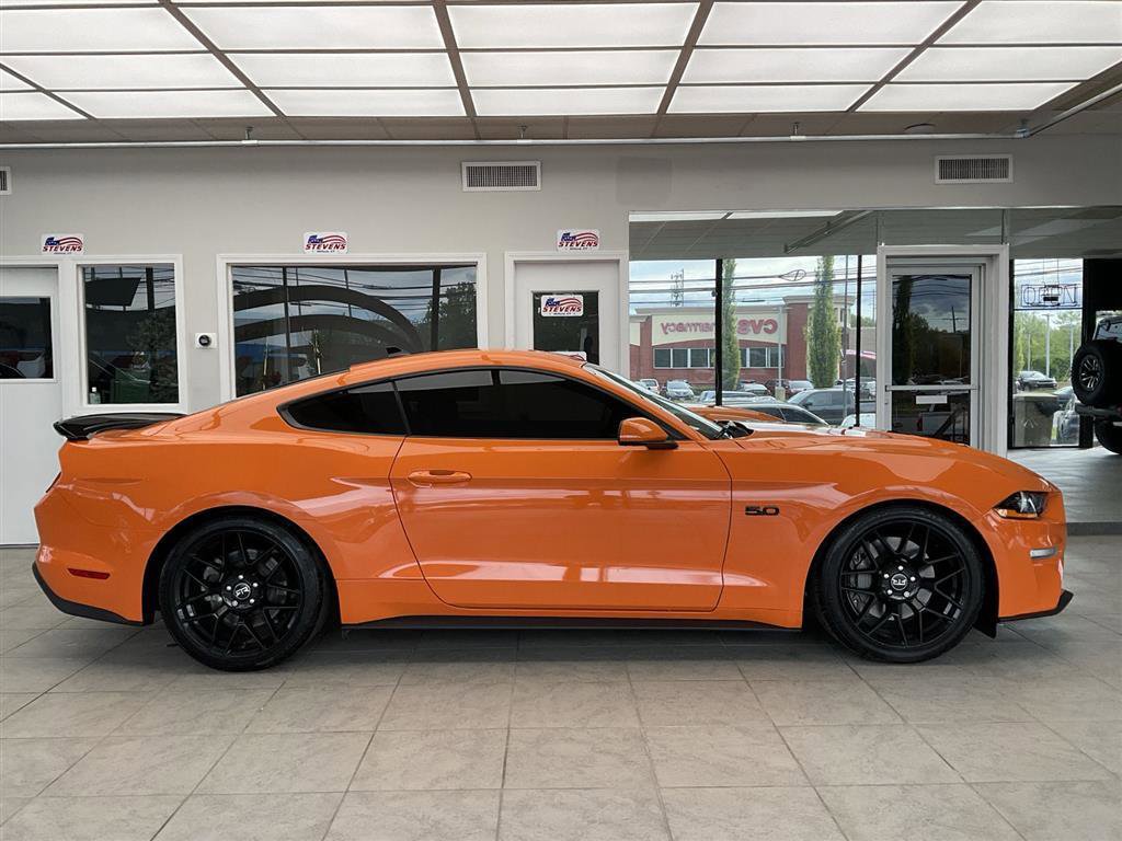 Used 2020 Ford Mustang GT w/ Equipment Group 301A RWD image 4