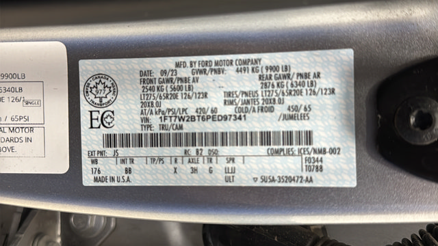 Used 2023 Ford F250 Platinum AWD/4WD image 26