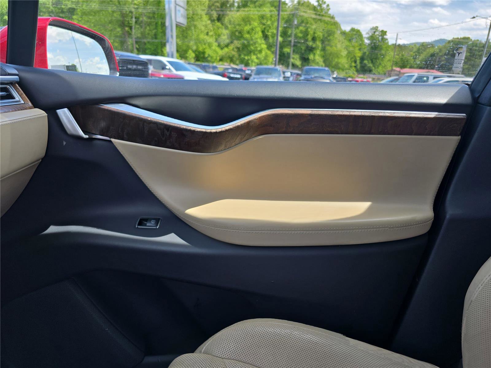 Used 2016 Tesla Model X 75D AWD/4WD image 21