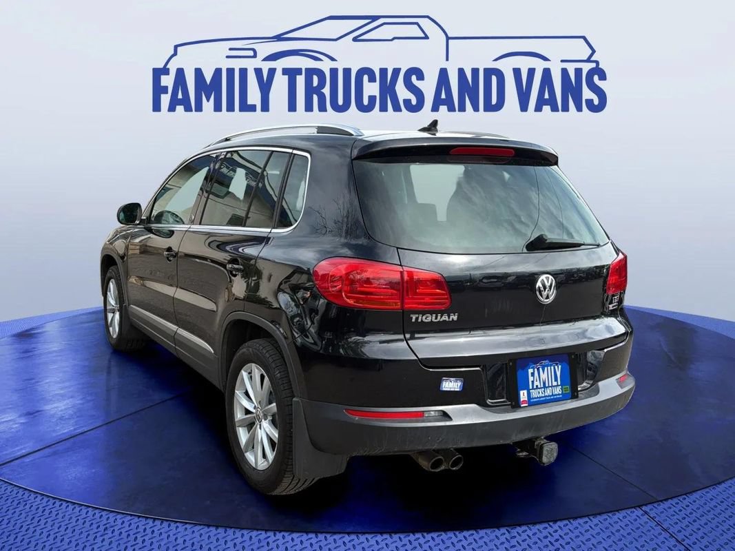 Used 2017 Volkswagen Tiguan Wolfsburg Edition AWD/4WD image 3