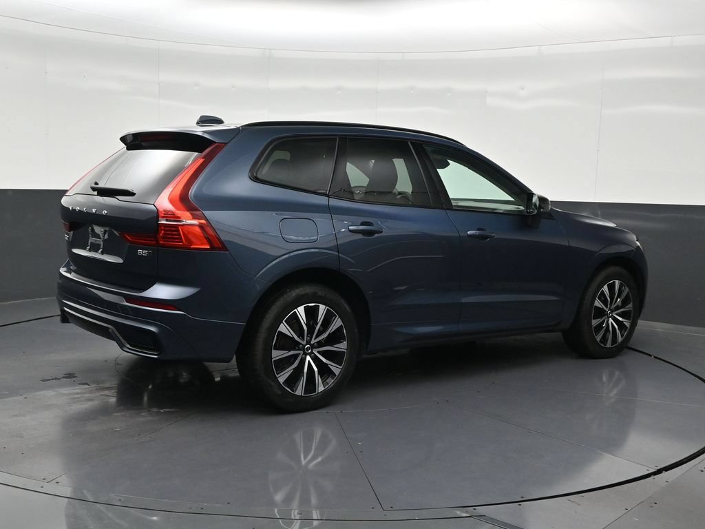 Certified 2024 Volvo XC60 B5 Core AWD/4WD image 6
