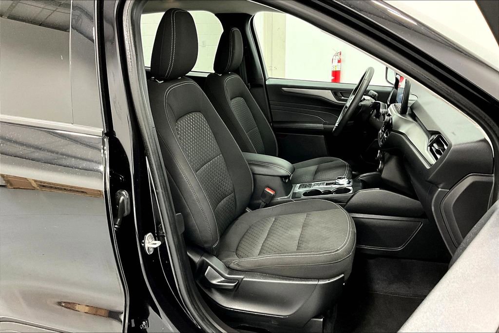 Used 2023 Ford Escape Active image 10