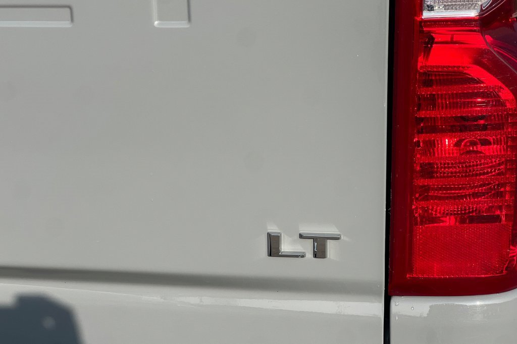 Used 2024 Chevrolet Silverado 3500 LT w/ Convenience Package image 23
