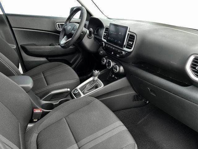 New 2025 Hyundai Venue SEL image 24
