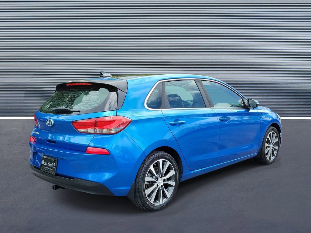 Used 2018 Hyundai Elantra GT w/ Tech Package 03 FWD image 3