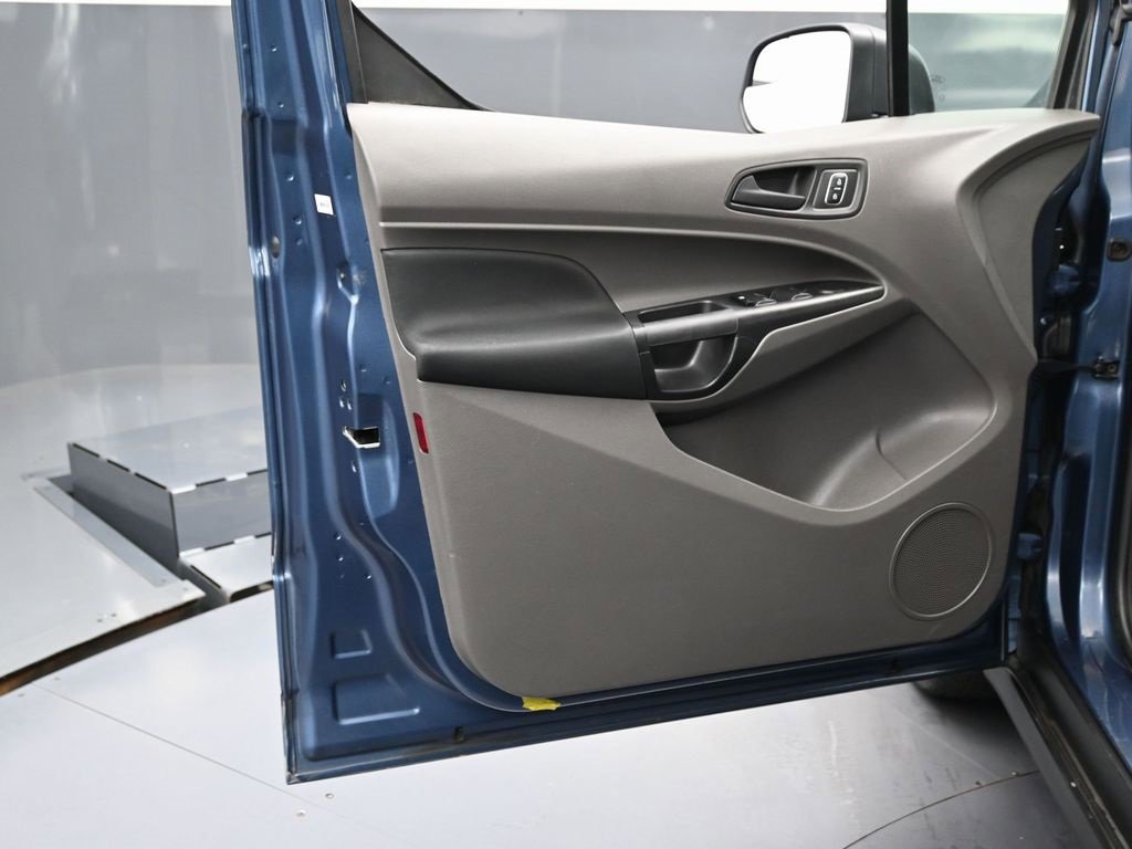 Used 2022 Ford Transit Connect XL image 36