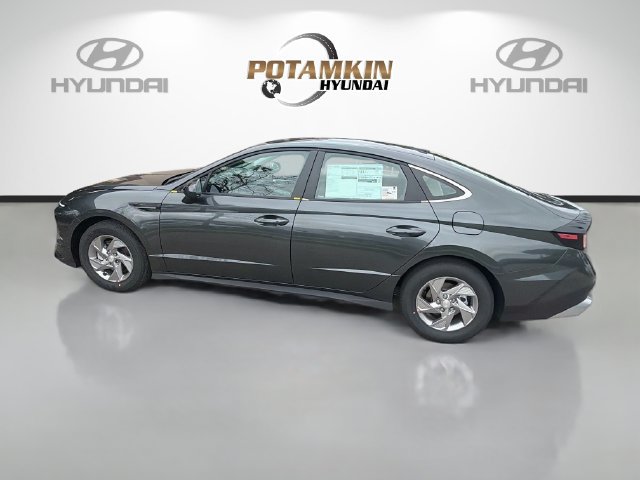 New 2027 Hyundai Sonata SE FWD image 8