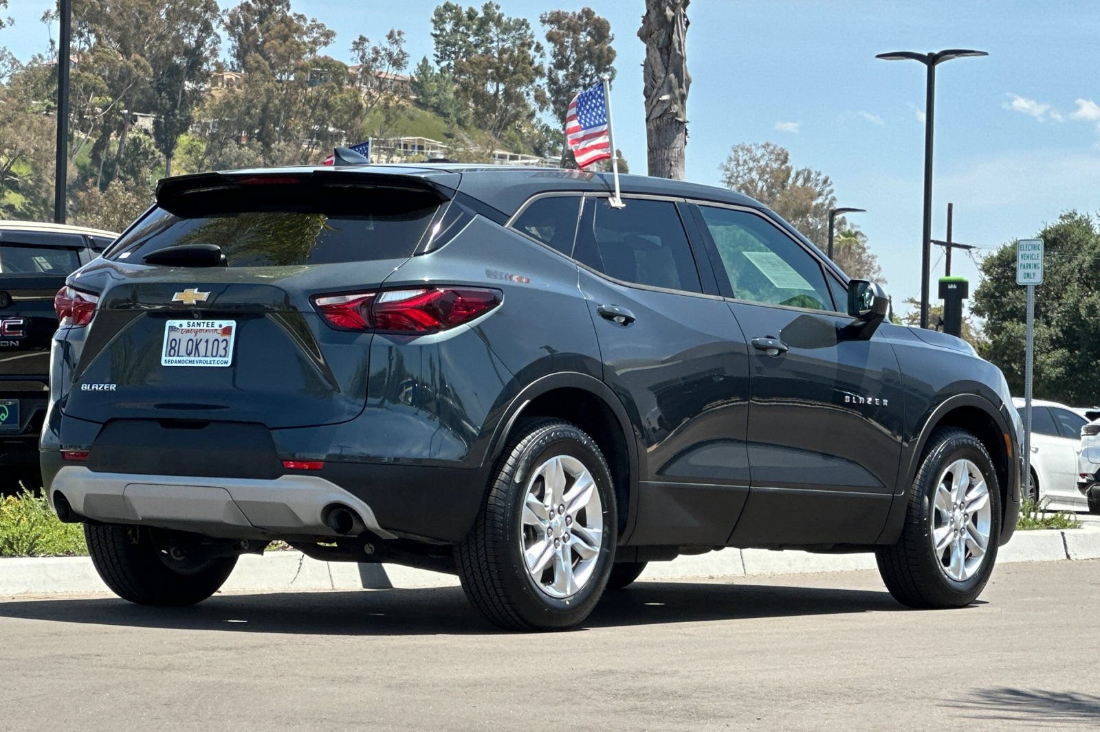 Used 2019 Chevrolet Blazer LT FWD image 4