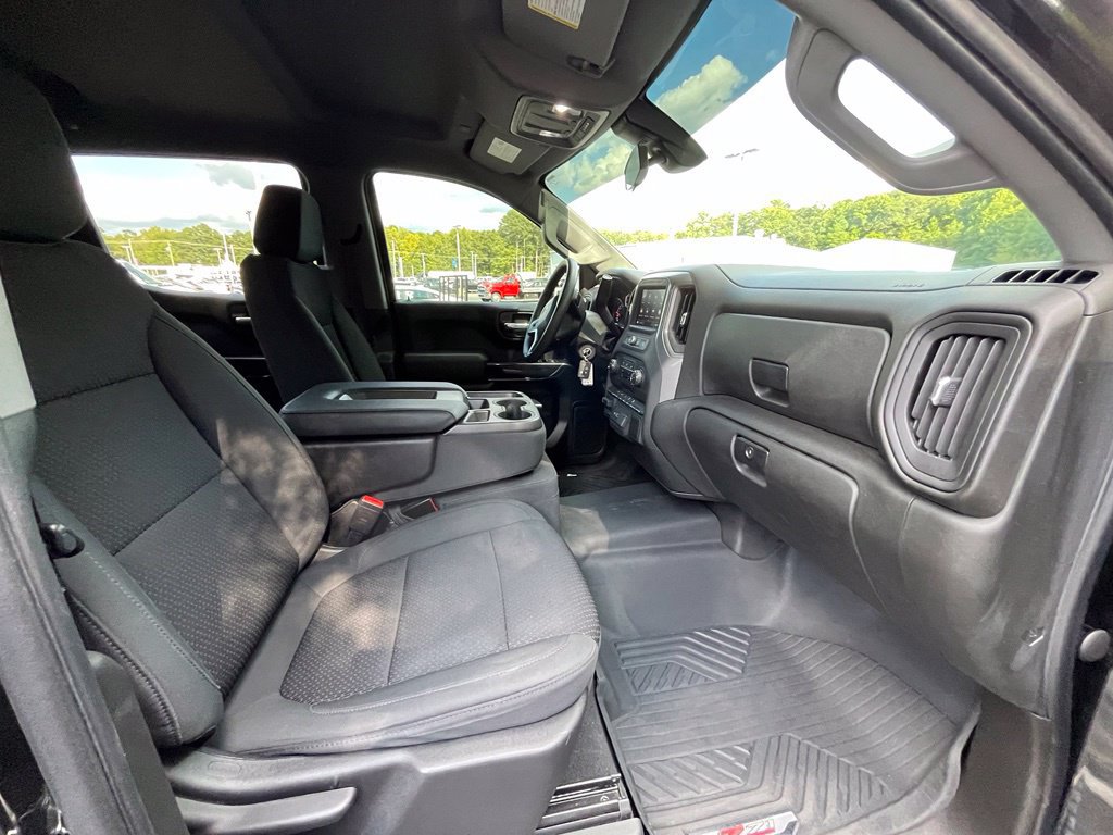 Used 2021 Chevrolet Silverado 1500 Custom Trail Boss w/ Midnight Edition AWD/4WD image 17