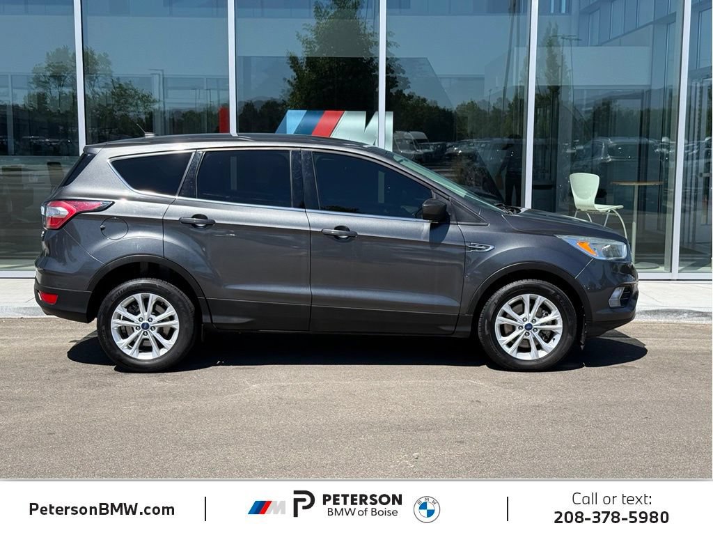 Used 2017 Ford Escape SE AWD/4WD image 6