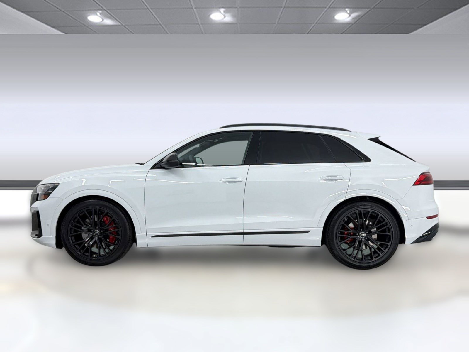 Used 2026 Audi SQ8 Premium Plus AWD/4WD image 2