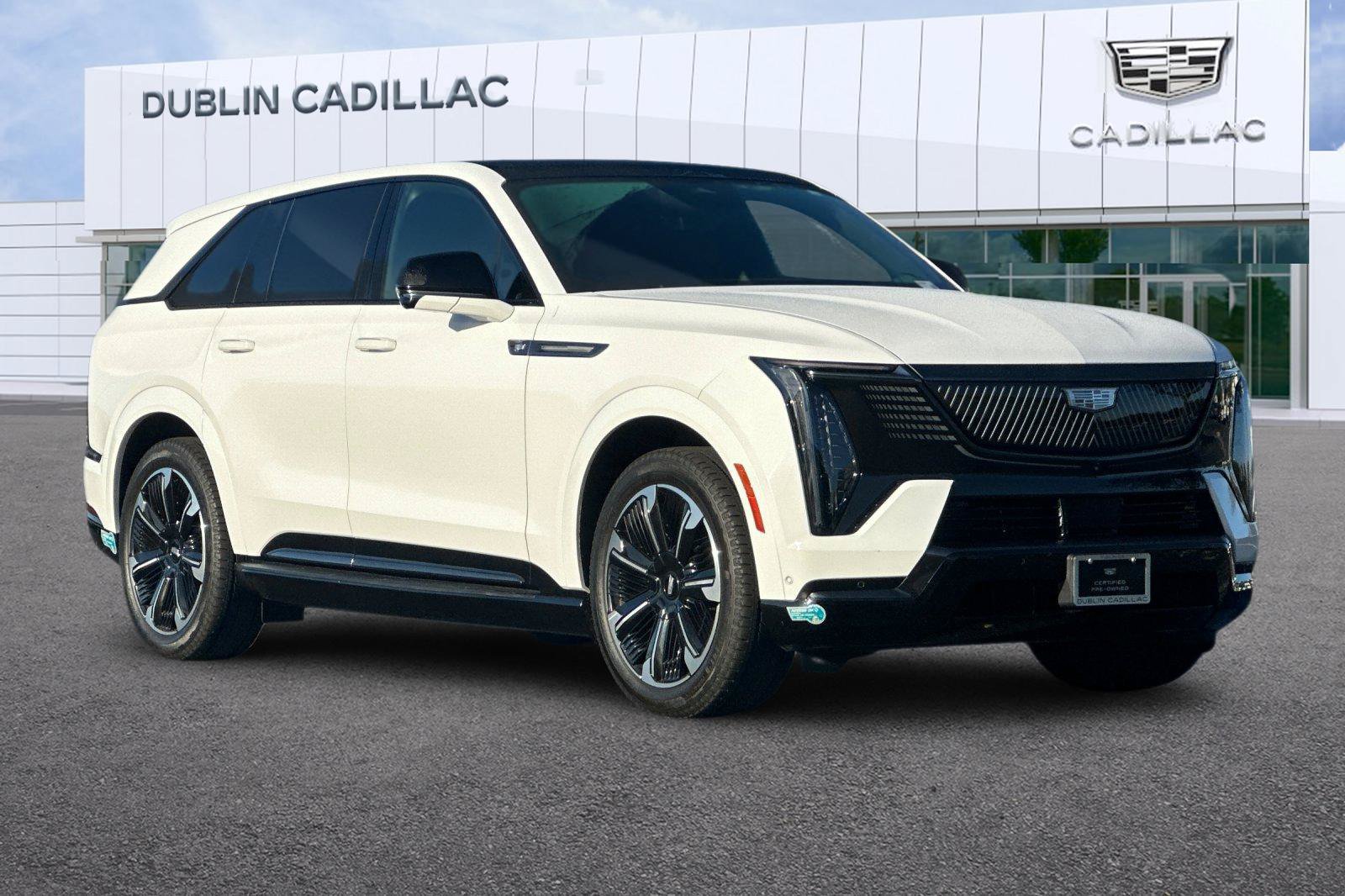 Certified 2025 Cadillac Escalade IQ Sport 1 w/ Smart Trailering package AWD/4WD image 2
