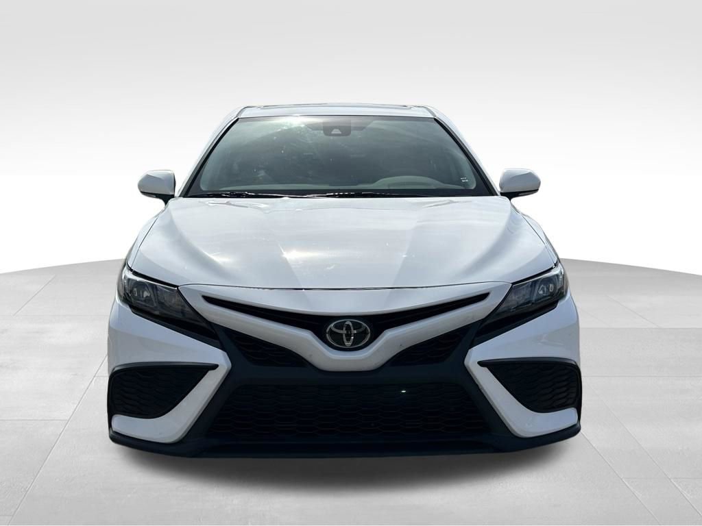 Used 2023 Toyota Camry SE w/ Convenience Package FWD image 8